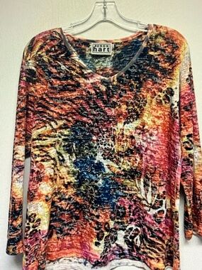 KEREN hart Multicolor V-Neck Long Sleeve Animal-Abstract Print Top